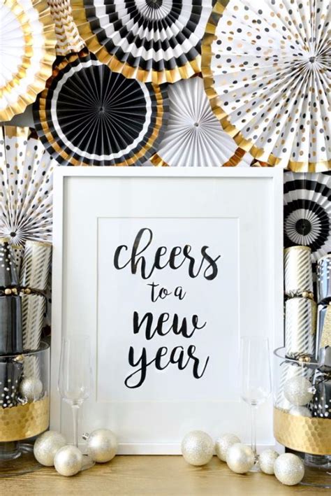 15 Spectacular Diy New Years Eve Decor To Make Your Party Glitter