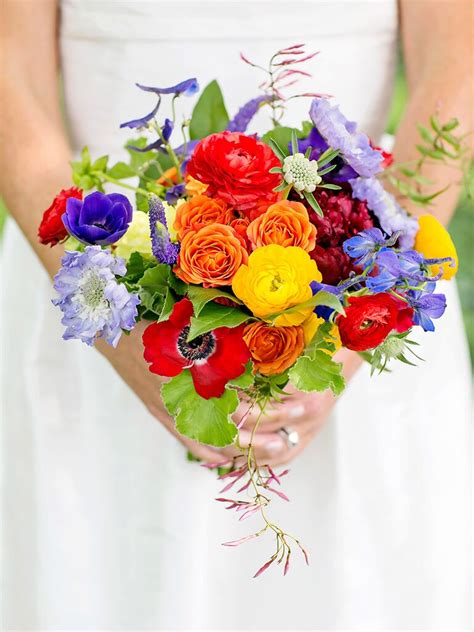 Bright Bridal Bouquets Are The Latest Wedding Flower Trend