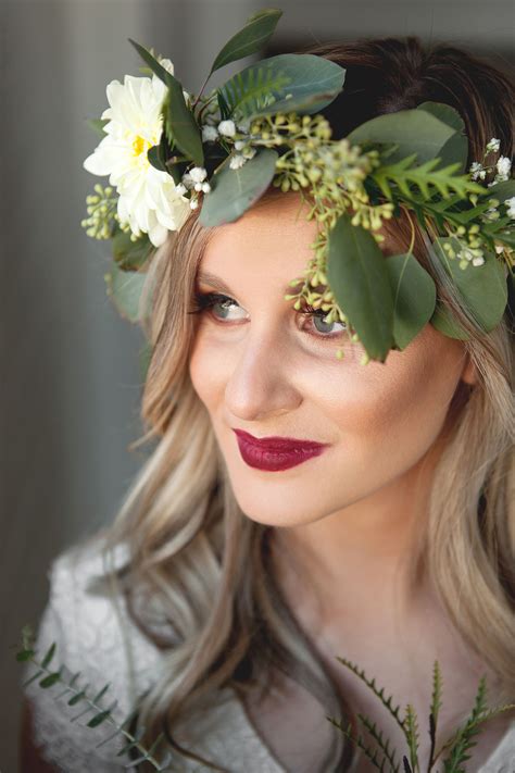 20 breathtaking floral crowns for fall weddings weddinginclude wedding ideas inspiration blog