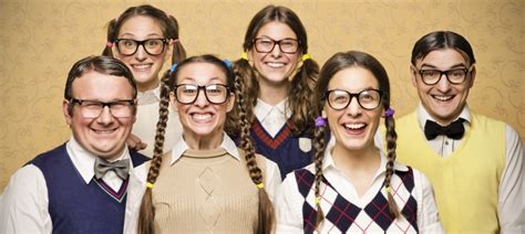 cute nerd hairstyles for girls hairstyles for nerdy look dotoji