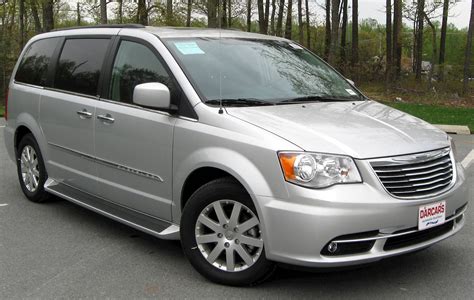 2011 Chrysler Town And Country Limited Front Wheel Drive Lwb Passenger