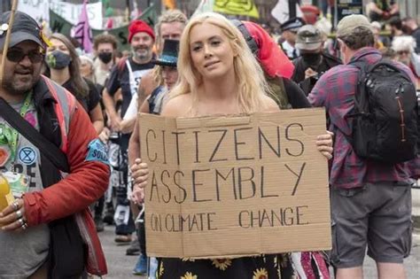 Topless Xr Protester Happy About Food Shortages And Says She D Never