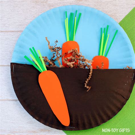 18 Best Paper Plate Crafts To Make With Artists Of All Ages In 2022