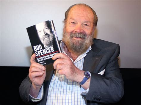 Спортсмен, неоднократный чемпион италии по плаванию. Bud Spencer: Jetzt kommt sein persönlichstes Buch ...