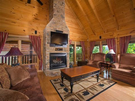 Dogs Are Welcome at These Pet-Friendly Cabins in Tennessee | Vacasa