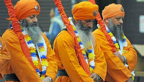 Fast facts and religious adherent statistics. 5 Things We Need To Learn From Sikh Religion - lifeberrys.com