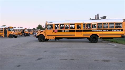 JCPS parents hopeful Monday bus commute goes well as high schoolers are