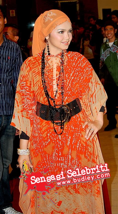سيتي نورهاليزا بنت تارودين ; Gambar Fesyen Siti Nurhaliza di Anugerah MACP 2008 ...