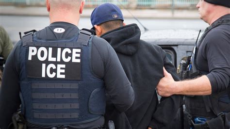 Immigration Agents Arrest Hundreds In Sweep Of Sanctuary Cities The New York Times
