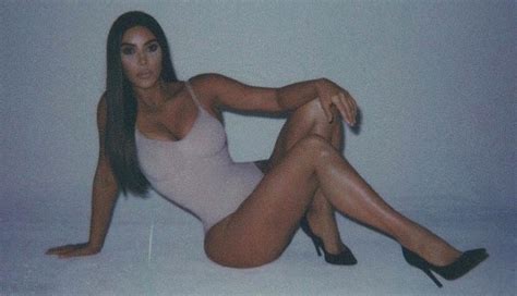 Kim Kardashian Batió Récord En Ventas De Su Nueva Línea De Fajas Fama Mag