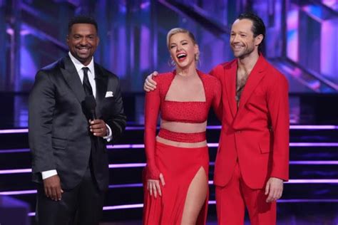 Dancing With The Stars Season Premiere Dances To Million Viewers In Multiplatform Viewing