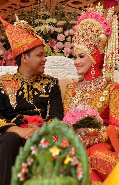 Acehnese people are proud of their long tradition of a separate identity. Reza Mpathy Marriage Acehnese people‎