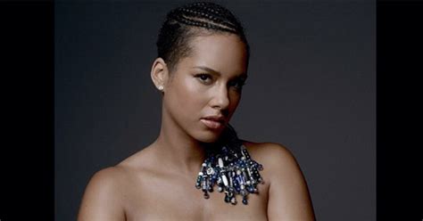 Pregnant Alicia Keys Poses Naked For Charity See The Pic E Online