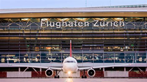 Landebahnen, ein landseitiges terminal sowie drei luftseitige terminals. Flughafen Zürich - Vollständiger Leitfaden: Flugstatus ...