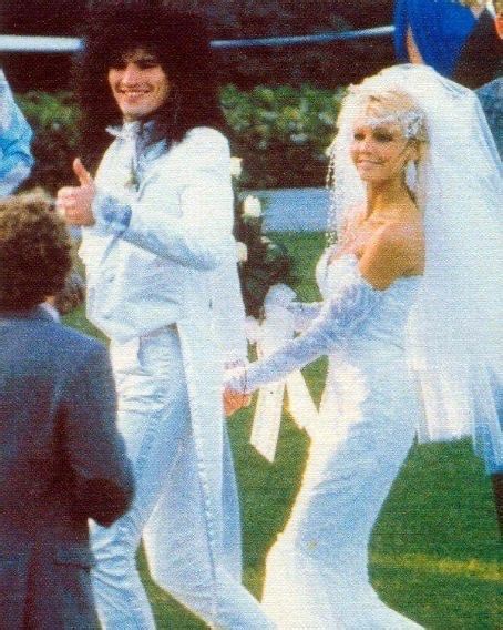 Tommy And Heather Were Like Rlly Cute Tommy Lee Motley Crue Tommy