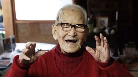 el hombre más anciano del mundo cumple 116 años