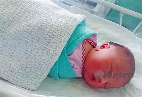Pagesotherbrandwebsitenews & media websitemalaysia movement control order mco info and news. MCO: Woman Delivers Baby Boy In A Car While Stuck In ...