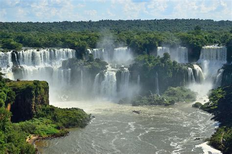 Travel And Life Iguazu Falls Las Cataratas Del Iguazú One Of The