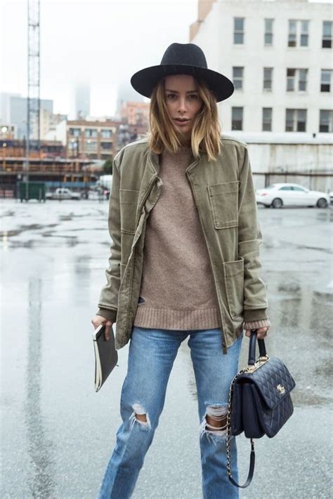 We did not find results for: 20+ Cute Rainy Day Outfits - Look Cute When It Rains | MCO