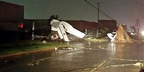 Tulsa Tornado Injures Nearly 30 Knocks Out Power To Thousands Fox News