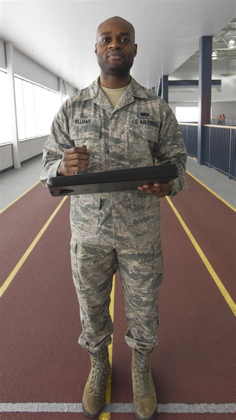 Face Of Defense Alaska Based Airman Fights For Fitness Us