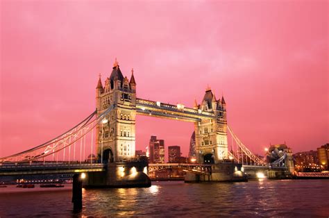The ultimate free wallpaper site and app. Elegant Night View of Tower Bridge in UK HD Wallpapers ...
