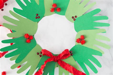 Handprint Wreath Craft For Kids