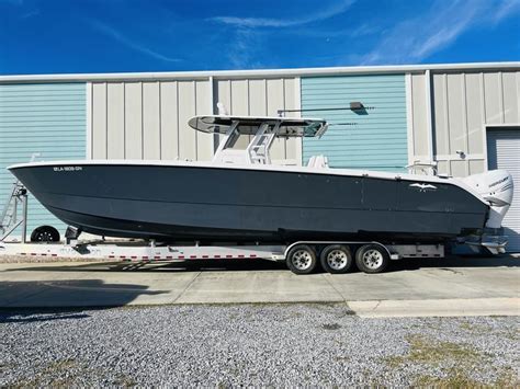 2020 Invincible 40 Catamaran Center Console For Sale Yachtworld