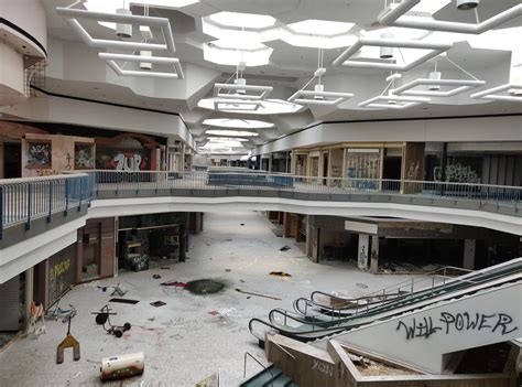 An abandoned mall. : AbandonedPorn
