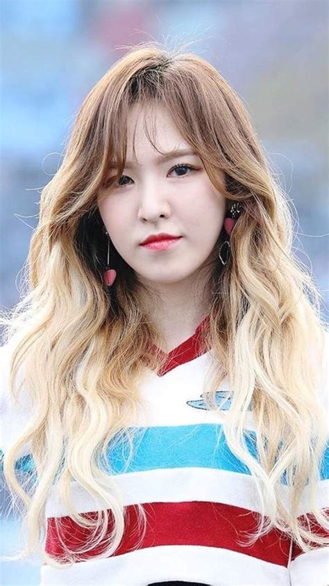 The original version had some extra cuts that disrupted the flow. •Red Flavor💙⛄️Wendy• | Red Velvet Amino
