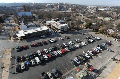 Fayetteville Plans Downtown Parking Renewal As Commission Nears End Nwadg