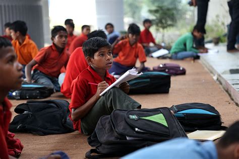 A Day In Delhis Under The Bridge School For The Poor India Al Jazeera