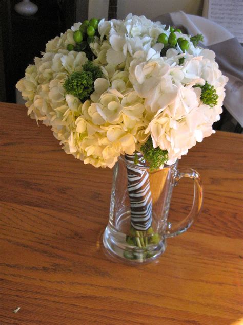 Examples of whole foods include whole grains, tubers, legumes, fruits, vegetables. The Road to September 29, 2012: Our florist is Whole Foods.