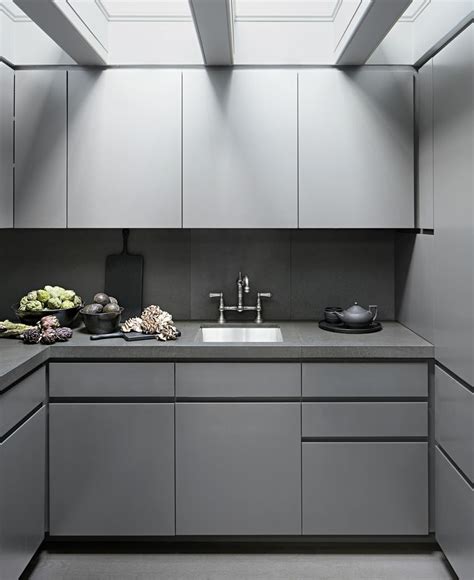 Contemporary Kitchen Cabinets For A Posh And Sleek Finish