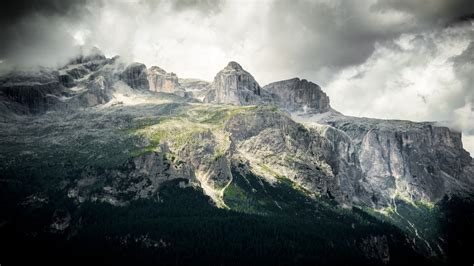 Rocky Mountain During Cloudy Day Dolomites Italy Hd Wallpaper