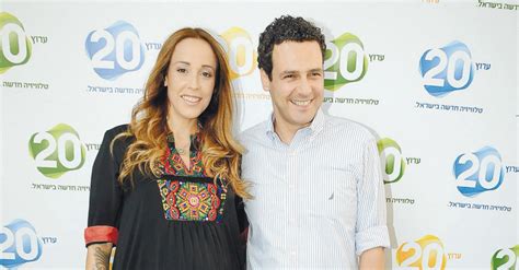 מיזם 'רגע של חכמה' הוקם במטרה להנגיש לכל. עודד מנשה ועדן הראל ינחו ערב התרמה למיזם הרענני שמספק ...