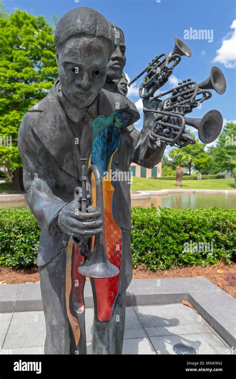 La Nouvelle Orléans Louisiane Une Sculpture Du Musicien De Jazz