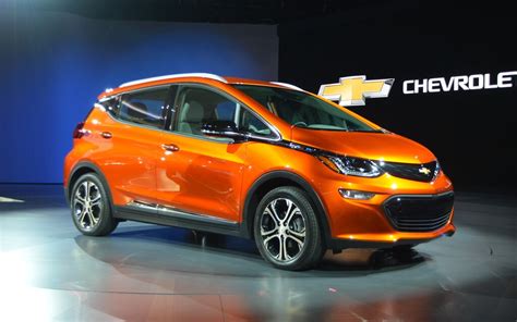 Well Be Driving The Revolutionary 2017 Chevrolet Bolt Ev The Car Guide