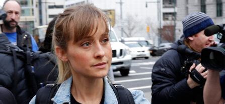 Allison Mack Reports To Prison Early To Serve 3-Year NXIVM Stint – Deadline