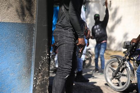 Haitian Cops Riot After Gangs Kill 14 Officers