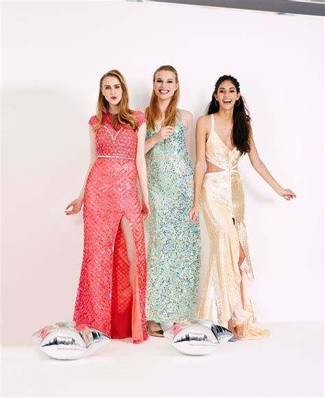 10 Amazing Prom Dress Trends Youre Going To Be Obsessed With