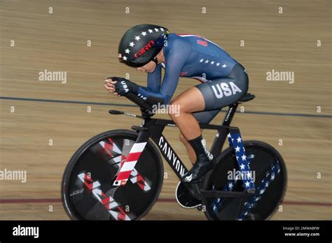 Shayna Powless Hi Res Stock Photography And Images Alamy