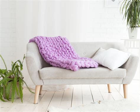 How To Put A Throw Blanket On A Sofa Including 15 Examples