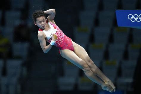 Snapshots Of 14 Year Old Chinese Divers Perfect Run At Gold