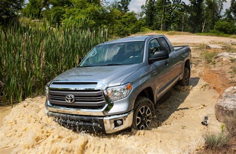 2048x1132 2048x1132 Toyota Tundra Free Hd Widescreen Coolwallpapersme