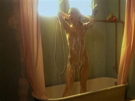 Nude Video Celebs Lidia Brondi Nude O Beijo No Asfalto