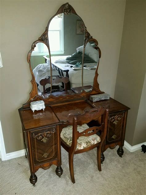 Amazon com allblessings brown 5 drawers tri folding vintage. Antique Vanity Dresser Art Deco Triple Mirror 1920's ...