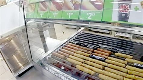 Video Of Roaches Crawling Over Hot Dogs Not Recorded In
