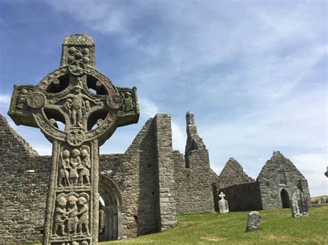 But perhaps it is most widely known as a powerful symbol of irish heritage. CELTIC CROSS MEANING AND SYMBOLISM