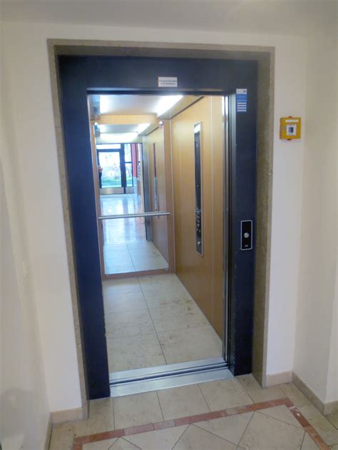 Jetzt wohnung mieten mit 4 bis 4,5 zimmer! Ein Schmuckstück in Berlins Mitte: Penthouse-Wohnung ca ...
